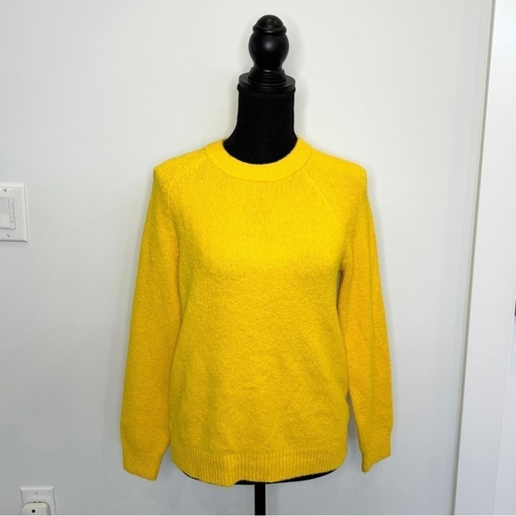 H&M Cozy Yellow Long Sleeve Sweater - Picture 1 of 5